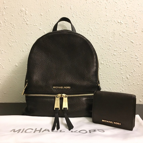 balo hàng hiệu Michael Kors
