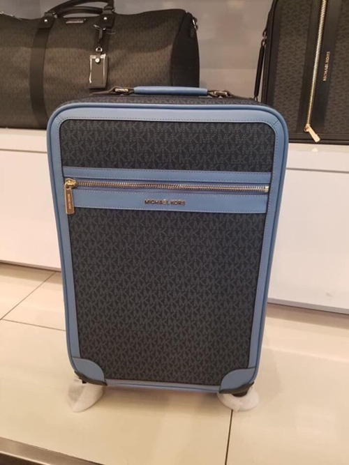 vali Michael Kors