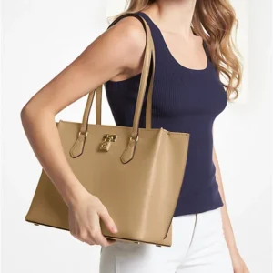 Túi Michael Kors Màu Nâu Ruby Large Saffiano Leather Tote Bag