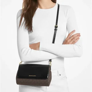 Túi Michael Kors 35H3GTTU2B Jet Set Medium Signature Logo and Patent Convertible Crossbody Bag