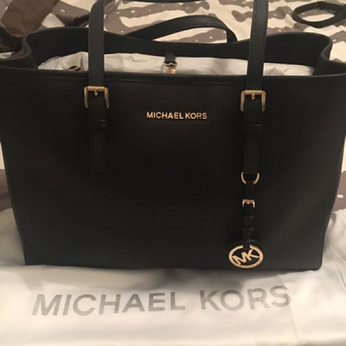 Túi xách hàng hiệu Michael Kors