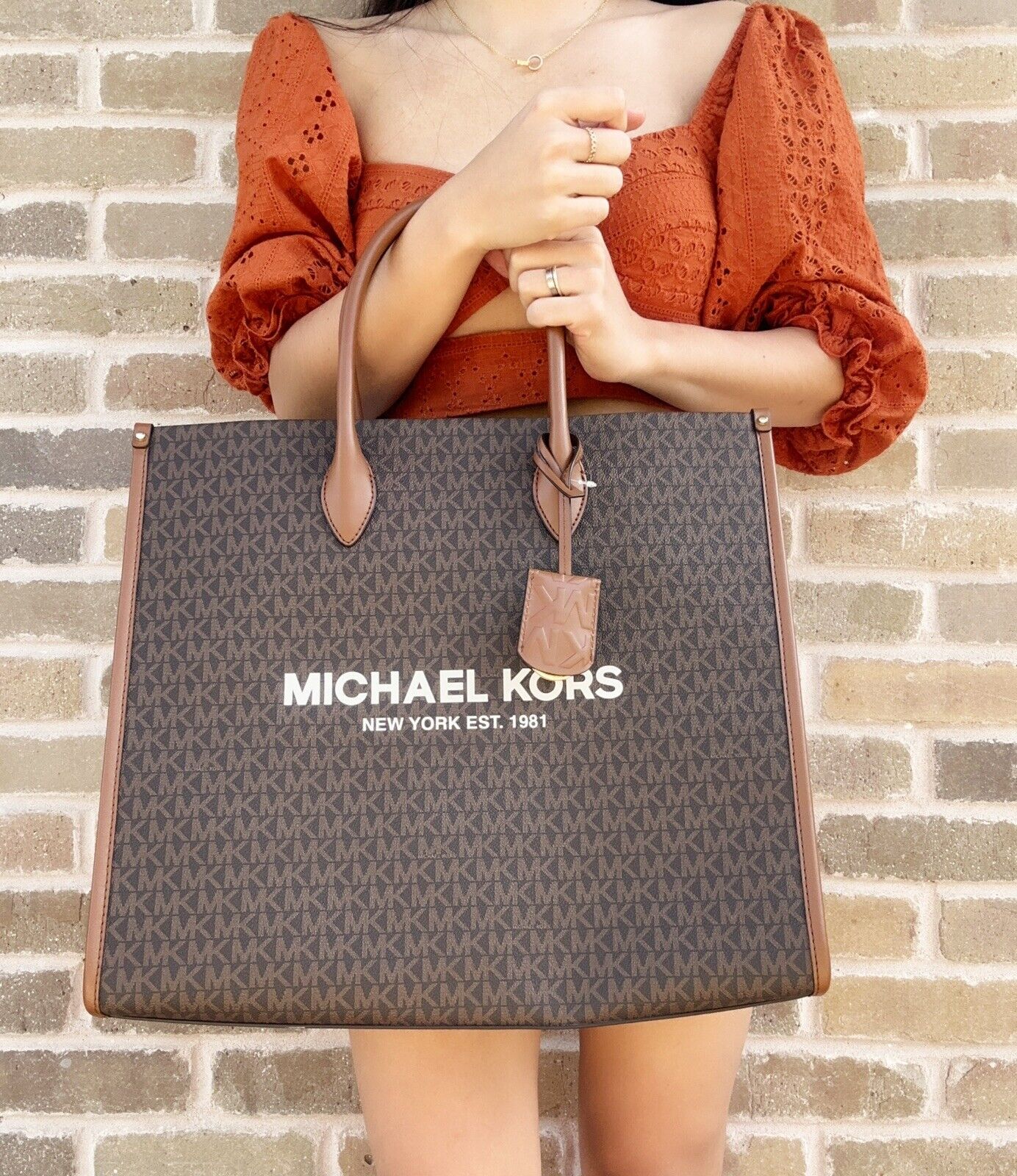 Túi Xách Michael Kors Mirella Medium EW Tote Brown Leather Satchel Shoulder Bag