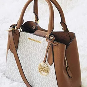 Túi xách Michael Kors công sở đeo chéo Kimberly Small Crossbody Vanilla Bag, giỏ xách MK chính hãng giành cho nữ, túi xách michael kors hàng hiệu màu trắng size nhỏ, túi xách MK hàng hiệu dạo phố, túi xách MK văn phòng