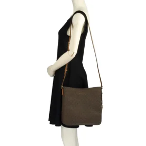 Túi xách Michael Kors đeo chéo vuông Jet Set Trave Brown Signatures Crossbody Bag, giỏ xách MK chính hãng giành cho nữ, túi xách michael kors hàng hiệu màu nâu đeo chéo, túi xách MK hàng hiệu dạo phố, túi xách MK văn phòng