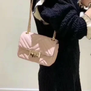 Túi xách Michael Kors mini màu hồng Peyton Flap Blossom Chains Handbag, túi xách MK đeo chéo chính hãng giành cho nữ, túi xách michael kors mini authentic, giỏ xách MK hàng hiệu đeo chéo màu hồng dự tiệc, giỏ xách MK chính hãng dạo phố màu hồng