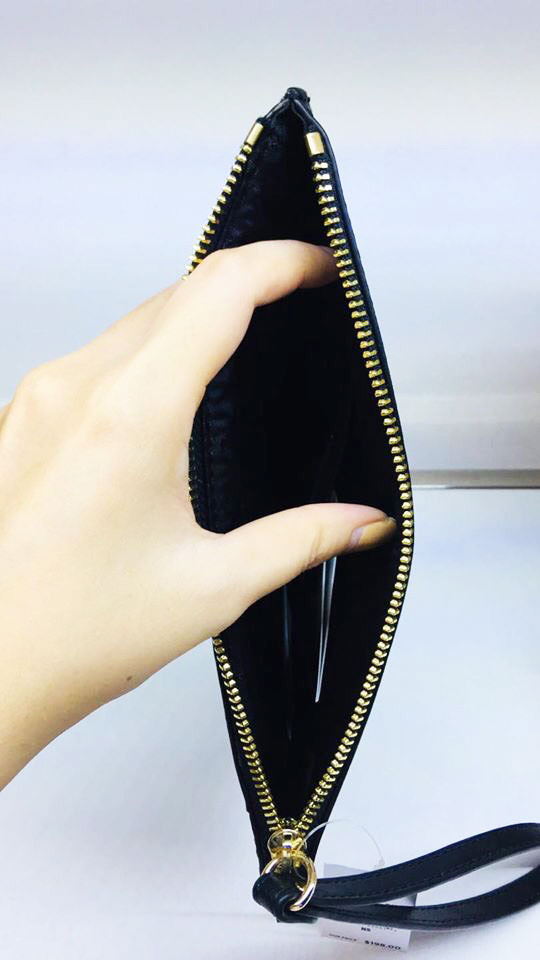 Ví cầm tay Michael Kors size lớn Ellis Zip Clutch