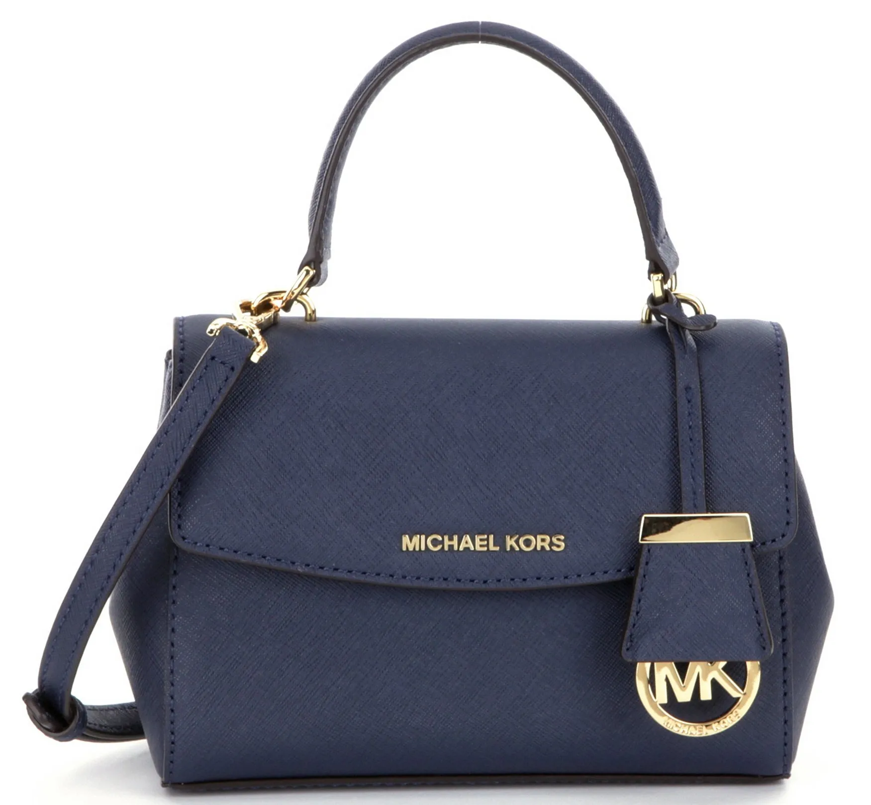 nhung-chiec-tui-xach-tui-deo-cheo-noi-bat-nhat-cua-thuong-hieu-michael-kors-2 Các chi tiết kim loại mạ vàng của túi MK tạo điểm nhấn sang trọng trên nền trang phục tối màu
